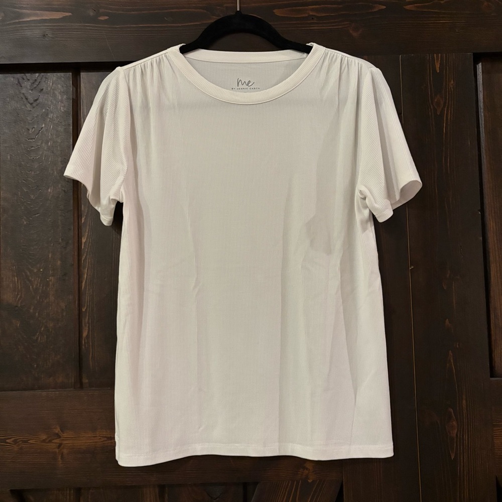 ME by Jennie Garth Essentials Soft Cream White Top Short Sleeve Ribbed Tee Small
